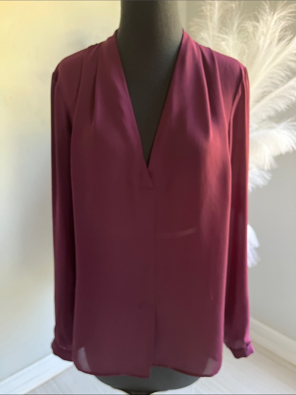 Rose & Olive Women's V-Neck Long Sleeve Blouse - Wine